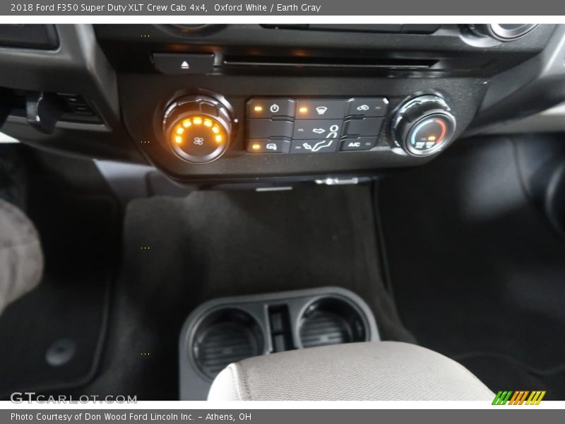 Oxford White / Earth Gray 2018 Ford F350 Super Duty XLT Crew Cab 4x4
