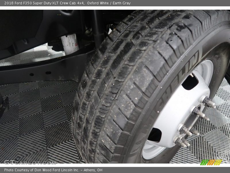 Oxford White / Earth Gray 2018 Ford F350 Super Duty XLT Crew Cab 4x4
