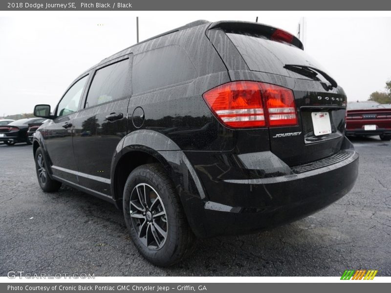 Pitch Black / Black 2018 Dodge Journey SE