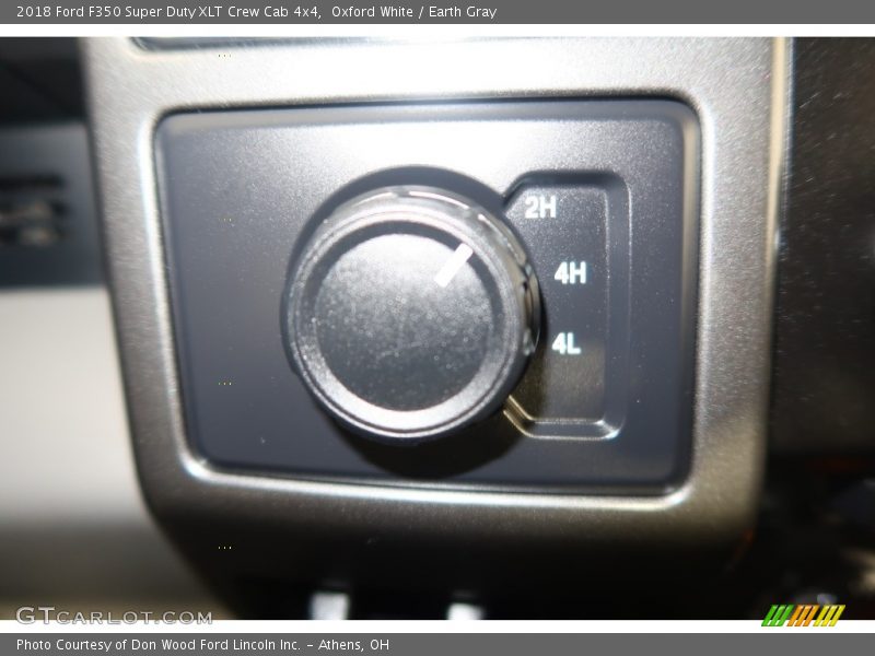 Oxford White / Earth Gray 2018 Ford F350 Super Duty XLT Crew Cab 4x4