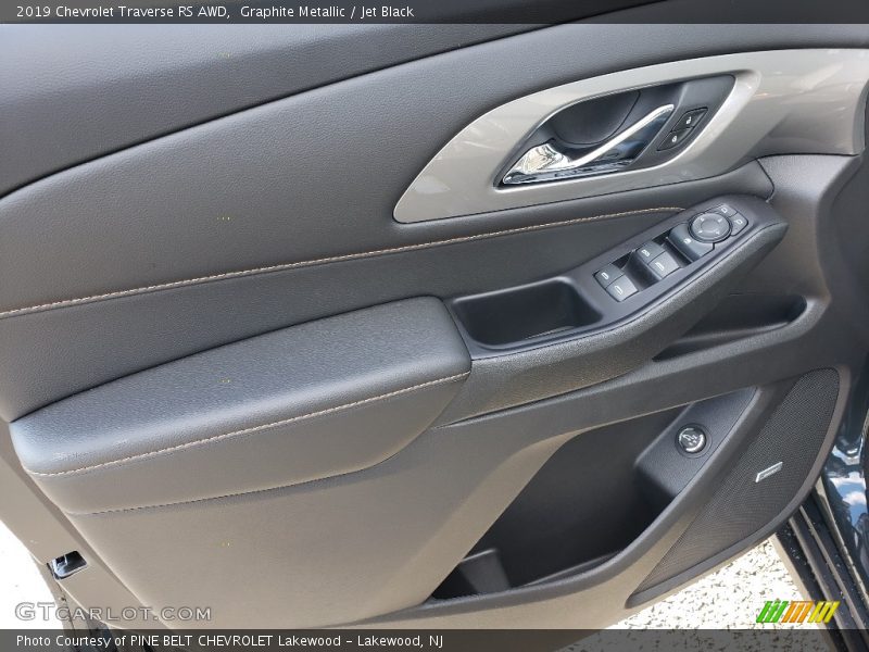 Graphite Metallic / Jet Black 2019 Chevrolet Traverse RS AWD