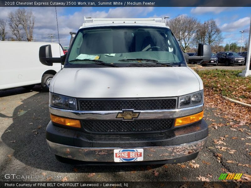 Summit White / Medium Pewter 2018 Chevrolet Express Cutaway 3500 Work Van