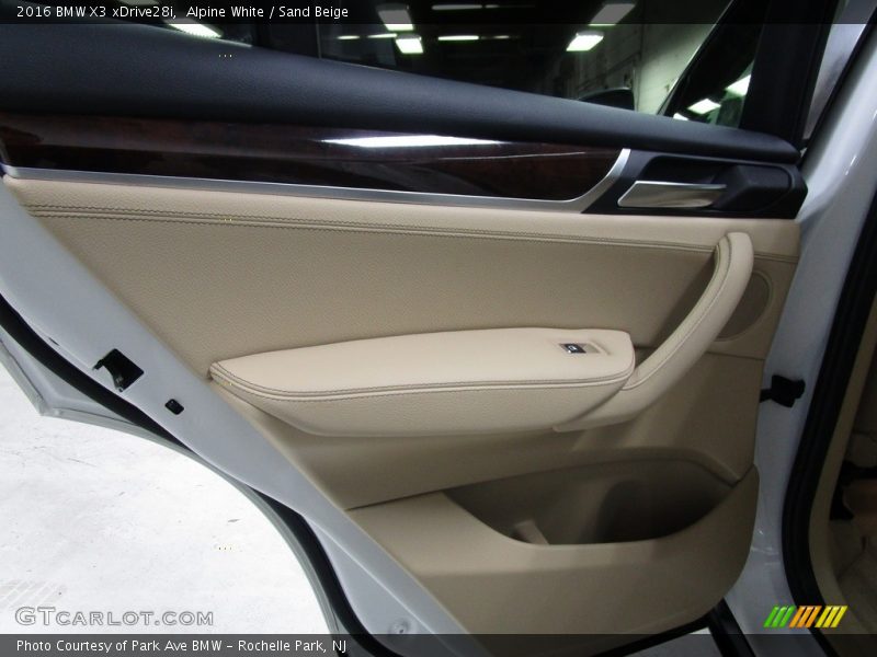 Alpine White / Sand Beige 2016 BMW X3 xDrive28i
