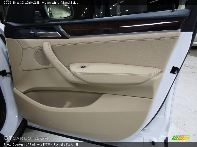 Alpine White / Sand Beige 2016 BMW X3 xDrive28i
