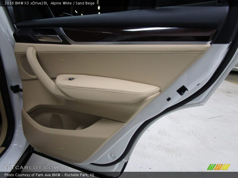Alpine White / Sand Beige 2016 BMW X3 xDrive28i