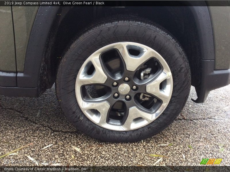  2019 Compass Limited 4x4 Wheel