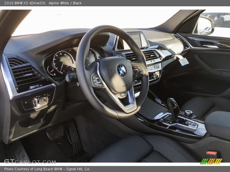 Alpine White / Black 2019 BMW X3 sDrive30i