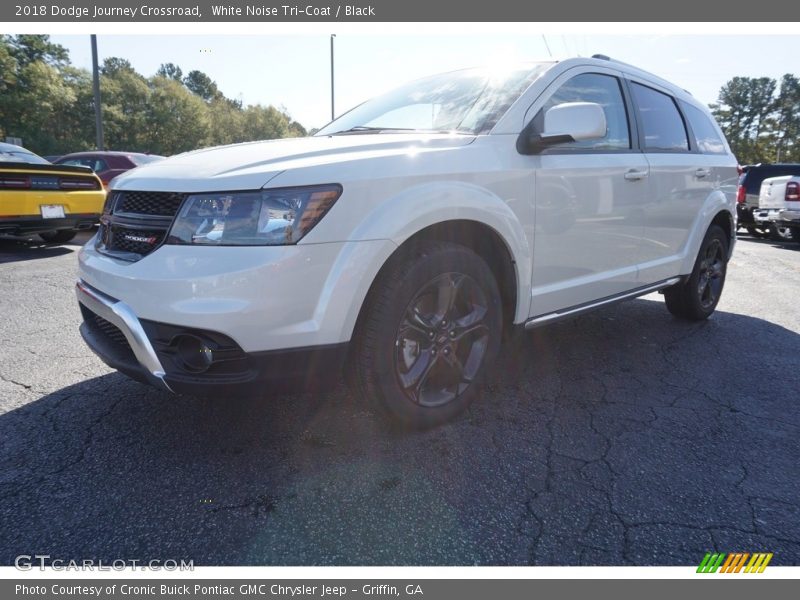 White Noise Tri-Coat / Black 2018 Dodge Journey Crossroad