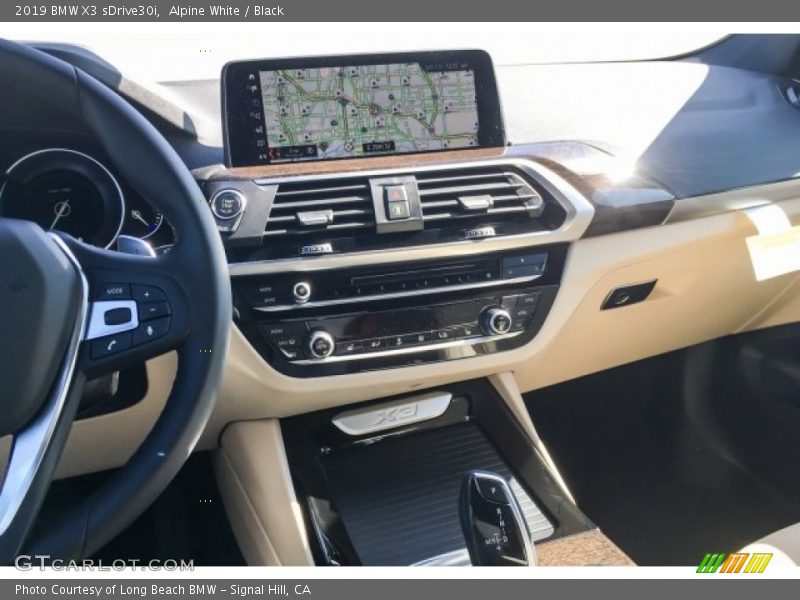 Alpine White / Black 2019 BMW X3 sDrive30i