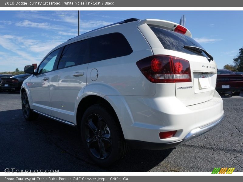 White Noise Tri-Coat / Black 2018 Dodge Journey Crossroad