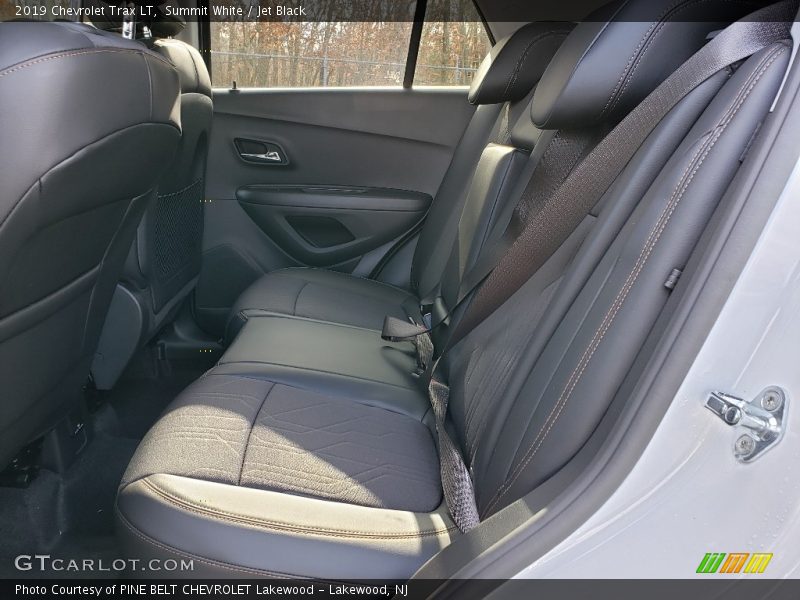 Summit White / Jet Black 2019 Chevrolet Trax LT