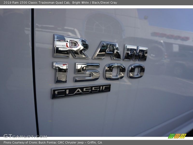 Bright White / Black/Diesel Gray 2019 Ram 1500 Classic Tradesman Quad Cab