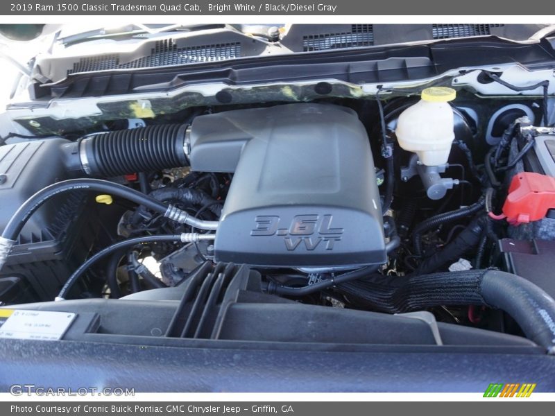 Bright White / Black/Diesel Gray 2019 Ram 1500 Classic Tradesman Quad Cab