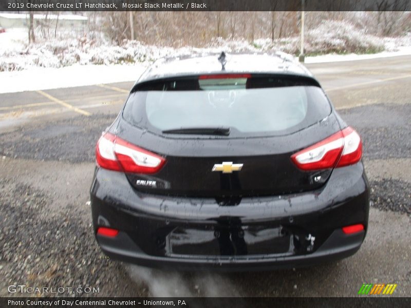 Mosaic Black Metallic / Black 2019 Chevrolet Cruze LT Hatchback