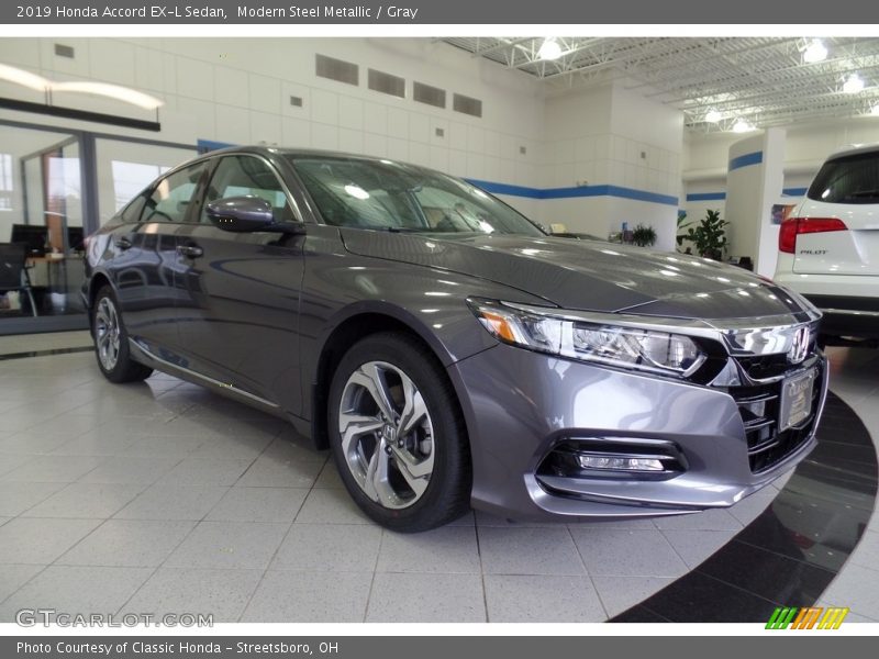 Front 3/4 View of 2019 Accord EX-L Sedan