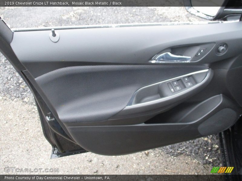 Mosaic Black Metallic / Black 2019 Chevrolet Cruze LT Hatchback