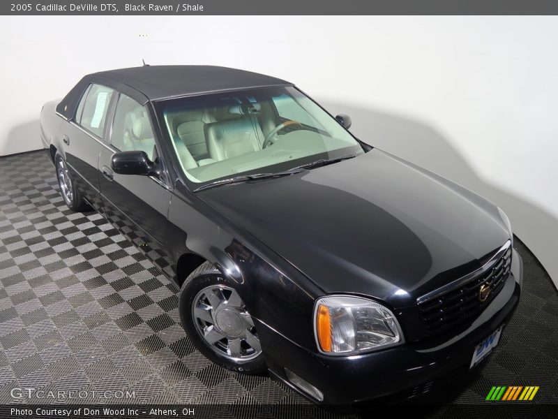 Black Raven / Shale 2005 Cadillac DeVille DTS