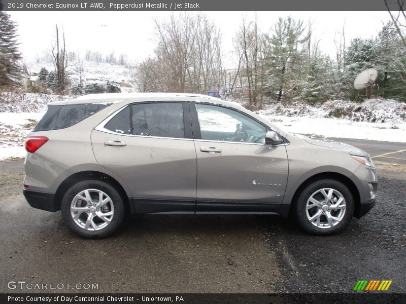 Pepperdust Metallic / Jet Black 2019 Chevrolet Equinox LT AWD