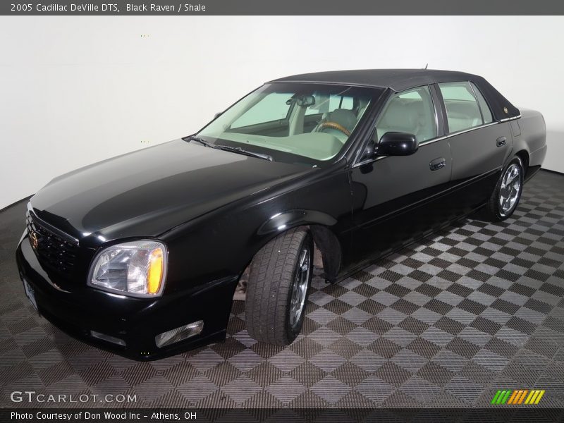 Black Raven / Shale 2005 Cadillac DeVille DTS