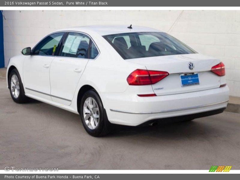 Pure White / Titan Black 2016 Volkswagen Passat S Sedan