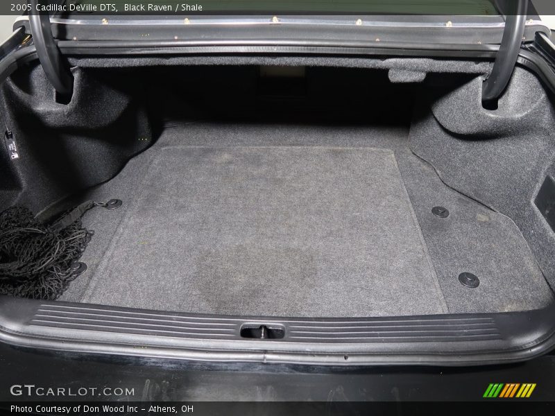 Black Raven / Shale 2005 Cadillac DeVille DTS