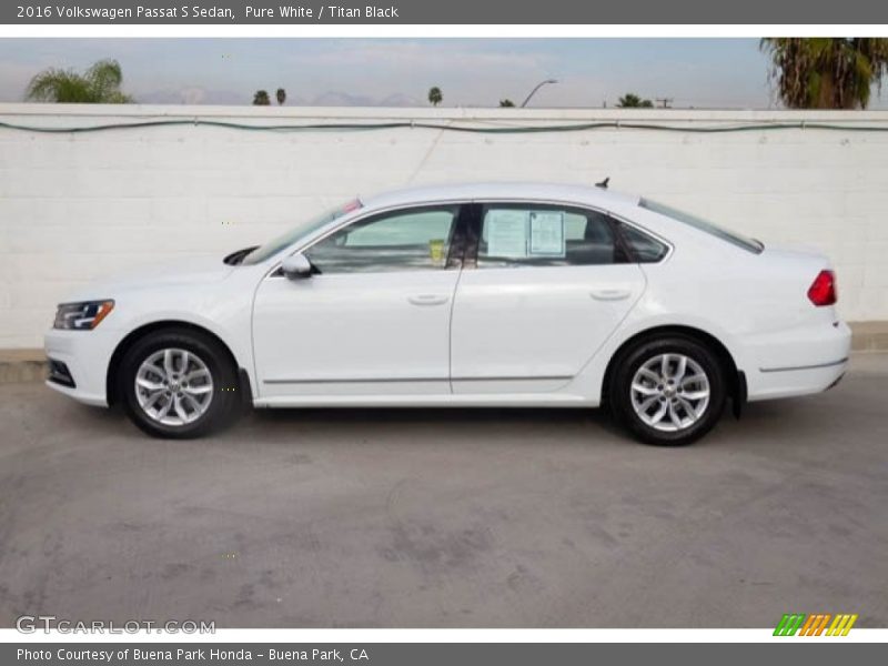 Pure White / Titan Black 2016 Volkswagen Passat S Sedan