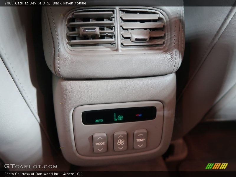 Black Raven / Shale 2005 Cadillac DeVille DTS