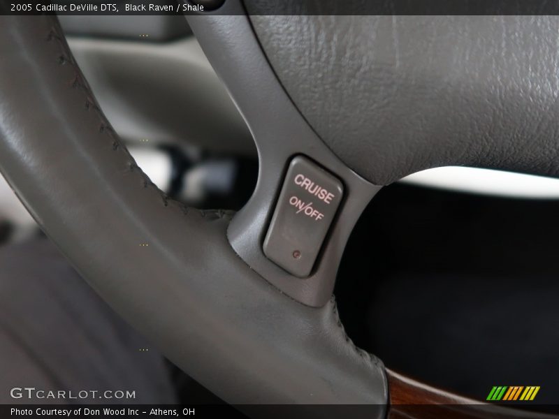 Black Raven / Shale 2005 Cadillac DeVille DTS