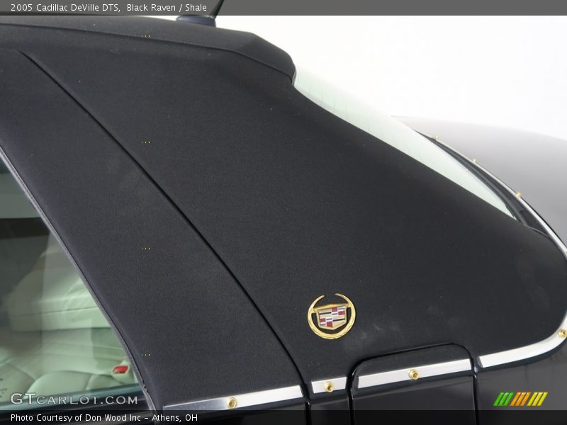 Black Raven / Shale 2005 Cadillac DeVille DTS