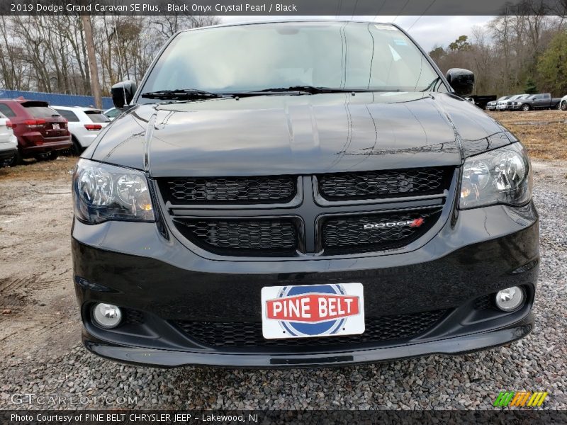 Black Onyx Crystal Pearl / Black 2019 Dodge Grand Caravan SE Plus