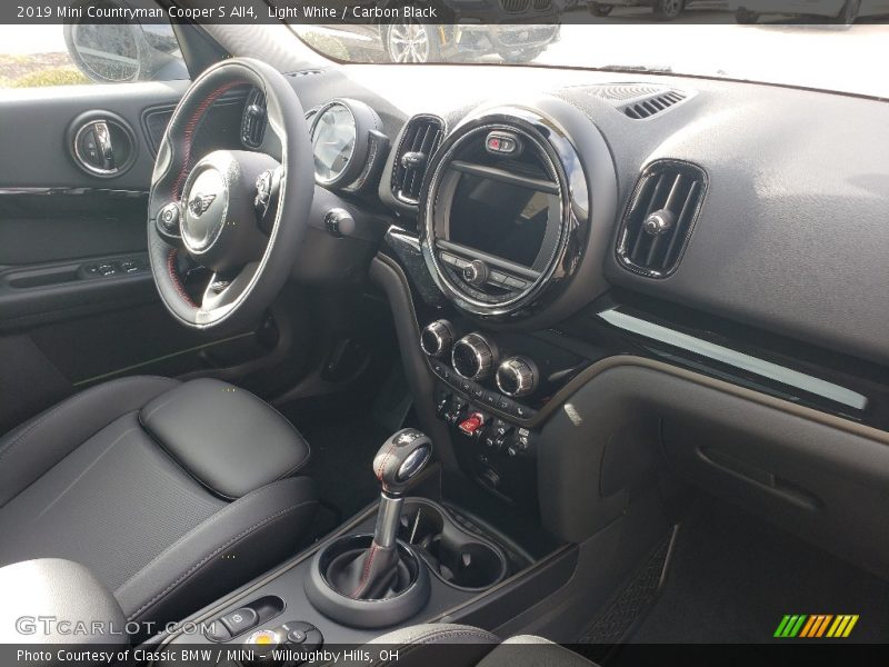 Light White / Carbon Black 2019 Mini Countryman Cooper S All4