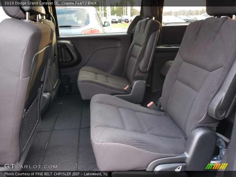 Granite Pearl / Black 2019 Dodge Grand Caravan SE