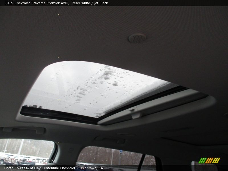 Pearl White / Jet Black 2019 Chevrolet Traverse Premier AWD