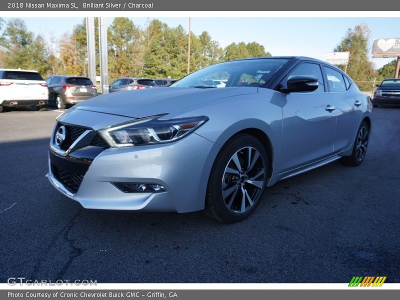 Front 3/4 View of 2018 Maxima SL