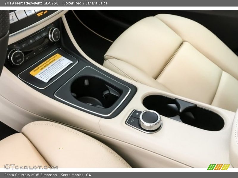 Jupiter Red / Sahara Beige 2019 Mercedes-Benz GLA 250