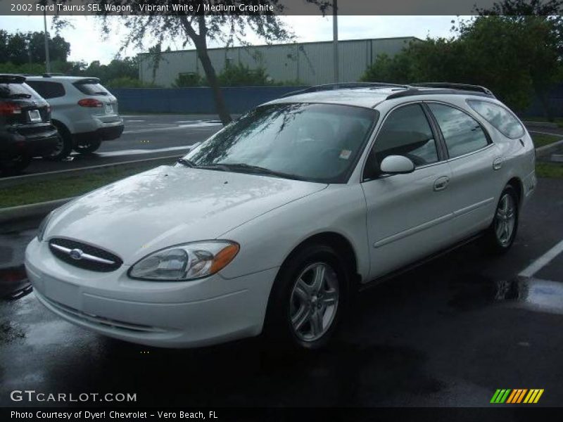Vibrant White / Medium Graphite 2002 Ford Taurus SEL Wagon