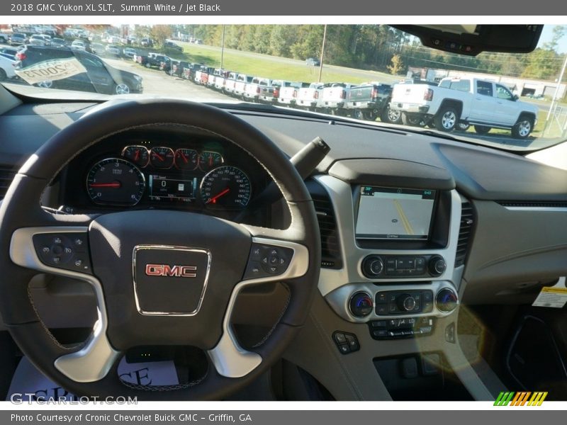 Summit White / Jet Black 2018 GMC Yukon XL SLT