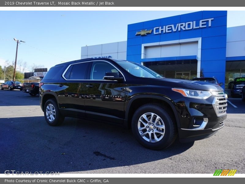 Mosaic Black Metallic / Jet Black 2019 Chevrolet Traverse LT
