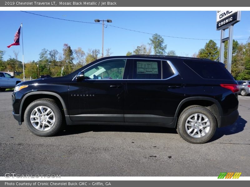 Mosaic Black Metallic / Jet Black 2019 Chevrolet Traverse LT