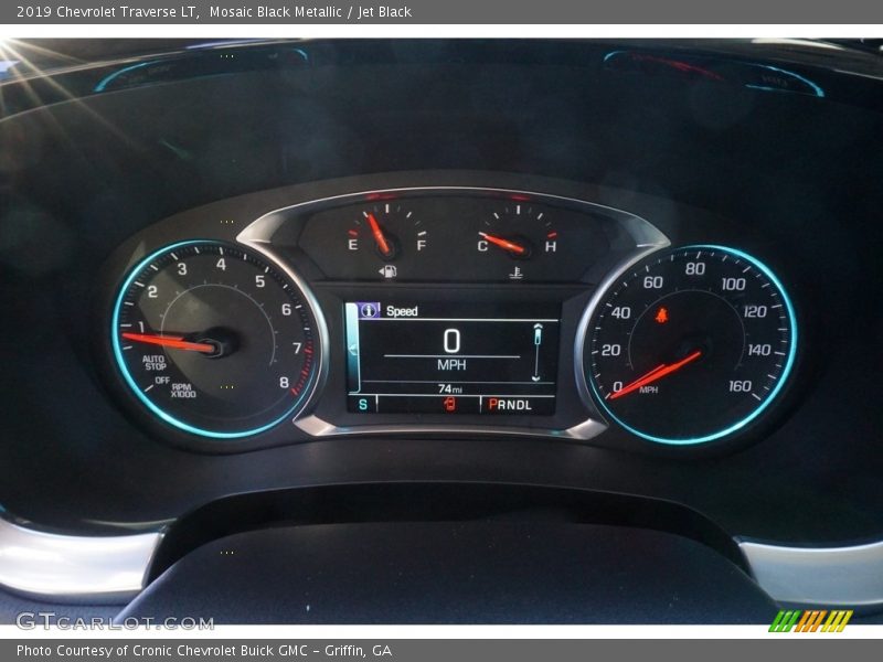Mosaic Black Metallic / Jet Black 2019 Chevrolet Traverse LT