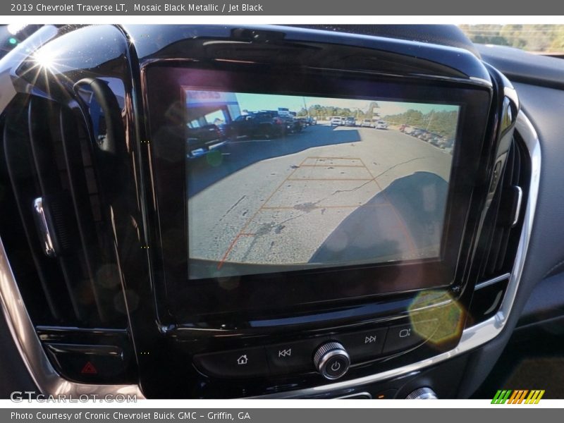 Mosaic Black Metallic / Jet Black 2019 Chevrolet Traverse LT