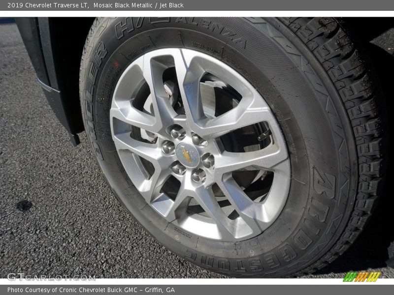 Mosaic Black Metallic / Jet Black 2019 Chevrolet Traverse LT