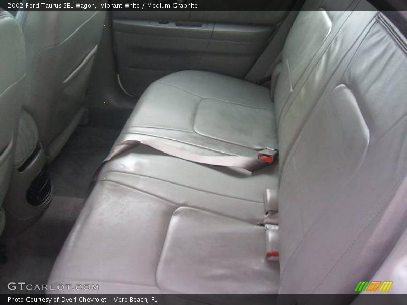Vibrant White / Medium Graphite 2002 Ford Taurus SEL Wagon