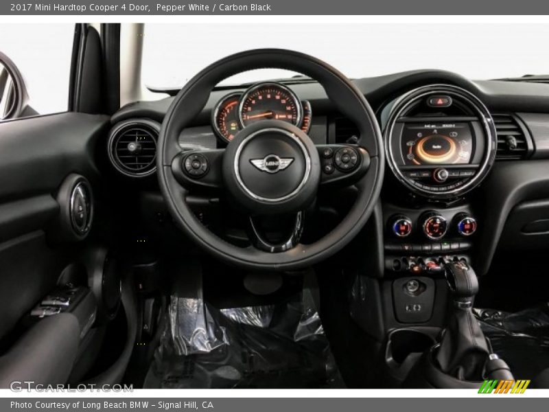 Pepper White / Carbon Black 2017 Mini Hardtop Cooper 4 Door