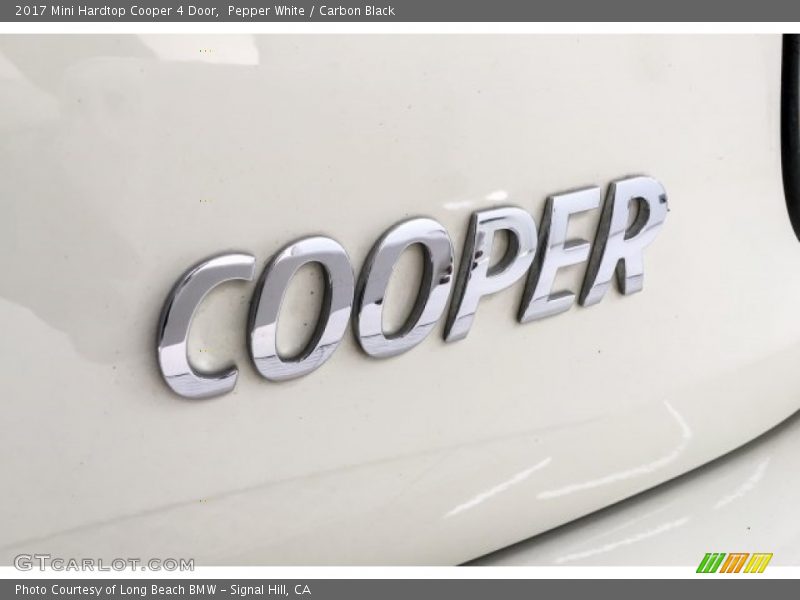 Pepper White / Carbon Black 2017 Mini Hardtop Cooper 4 Door