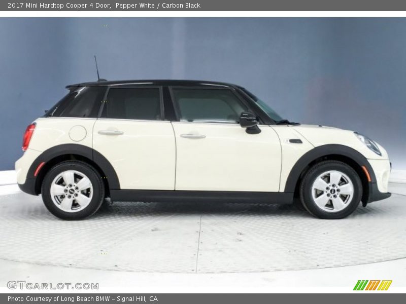 Pepper White / Carbon Black 2017 Mini Hardtop Cooper 4 Door