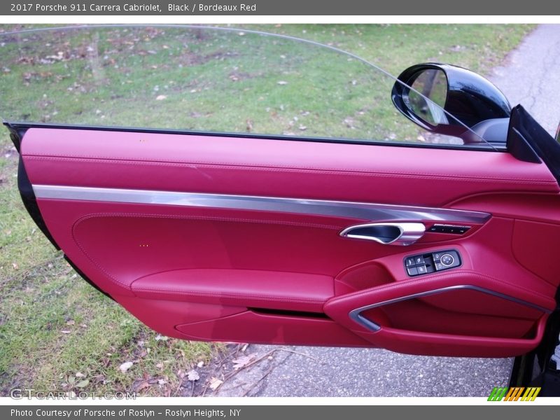 Door Panel of 2017 911 Carrera Cabriolet