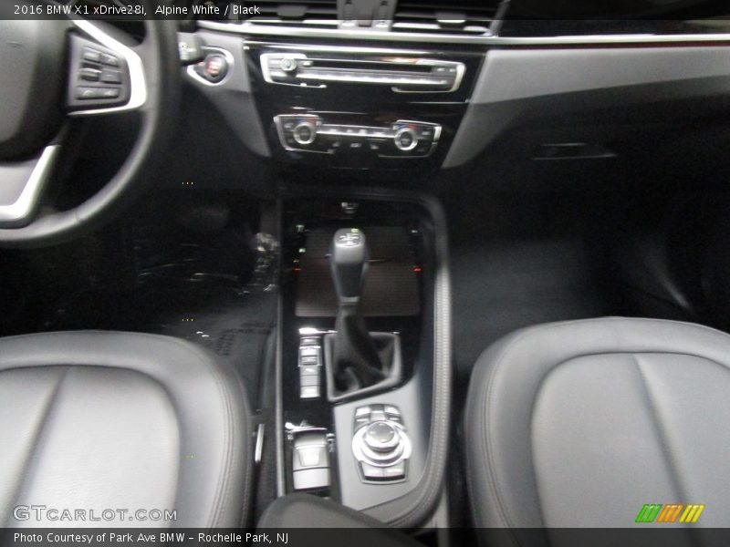 Alpine White / Black 2016 BMW X1 xDrive28i