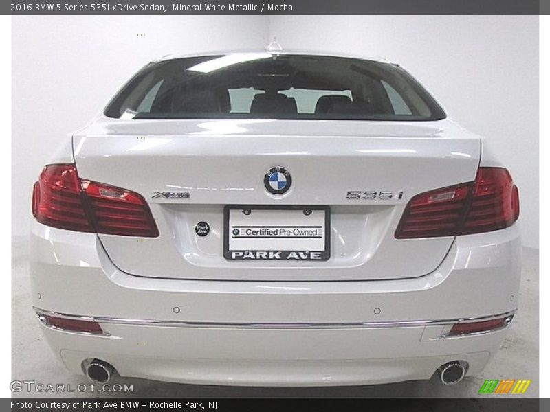 Mineral White Metallic / Mocha 2016 BMW 5 Series 535i xDrive Sedan