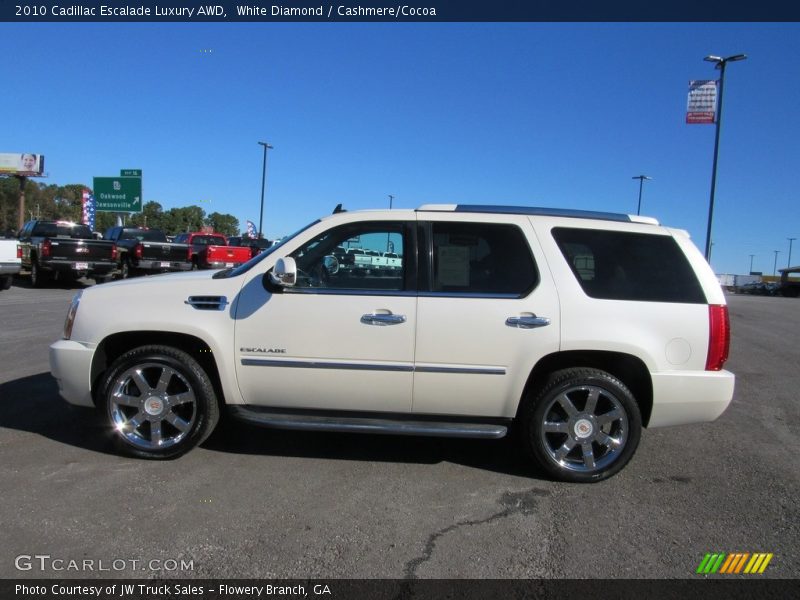 White Diamond / Cashmere/Cocoa 2010 Cadillac Escalade Luxury AWD